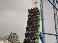 艾威普2016年员工旅游——深圳大梅沙、欢乐谷两天游